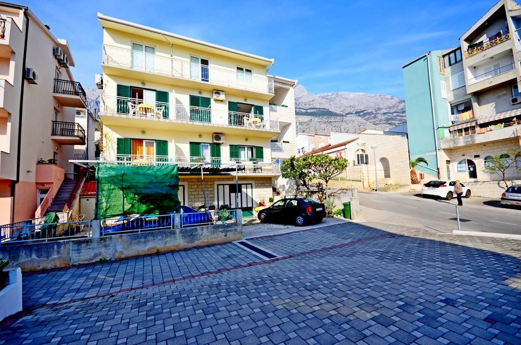 Apartments Mario With Private Parking Makarska Eksteriør bilde