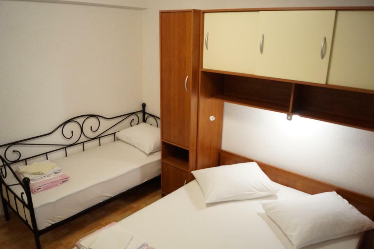 Apartments Mario With Private Parking Makarska Eksteriør bilde