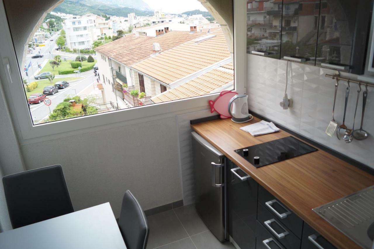 Apartments Mario With Private Parking Makarska Eksteriør bilde