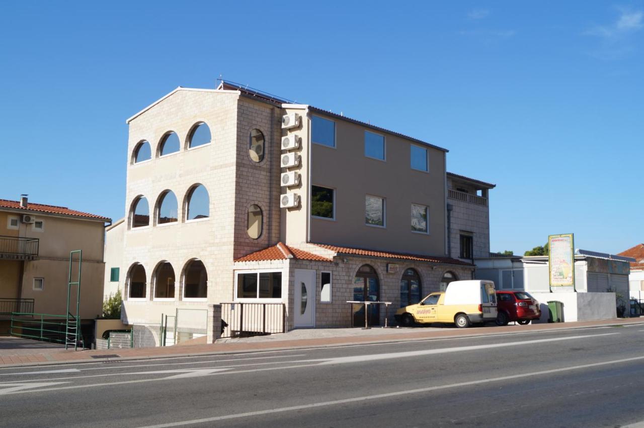 Apartments Mario With Private Parking Makarska Eksteriør bilde
